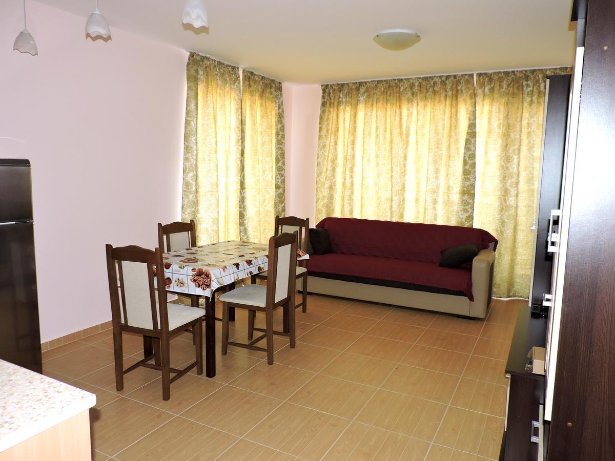 Villa Galina Apartments Bjała Zewnętrze zdjęcie